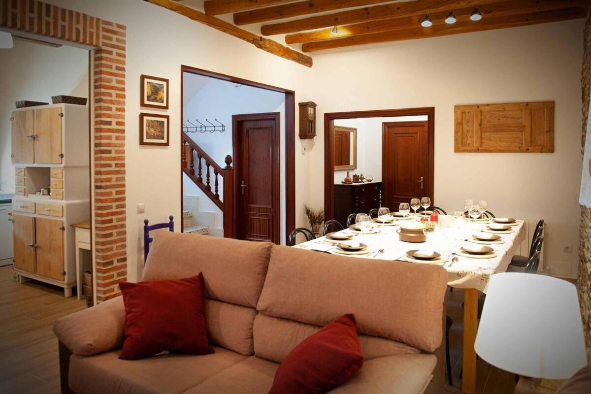 Casa Rural Micaela En Navas De Oro エクステリア 写真